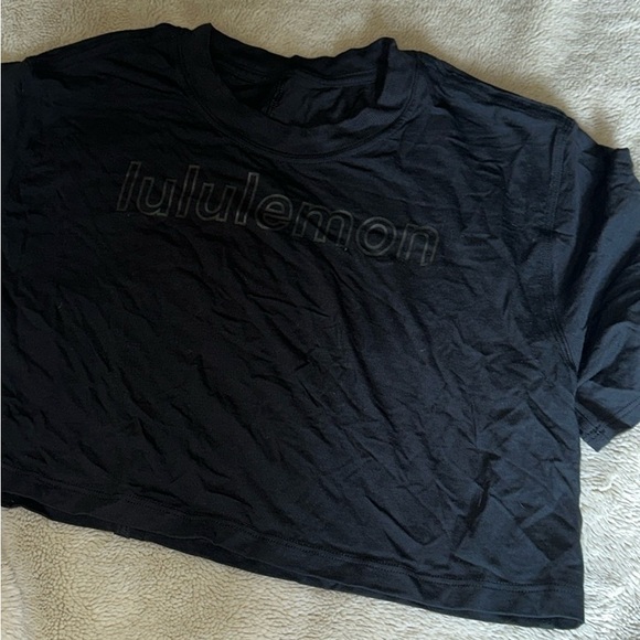 lululemon athletica Black Crop Top - Picture 2 of 2